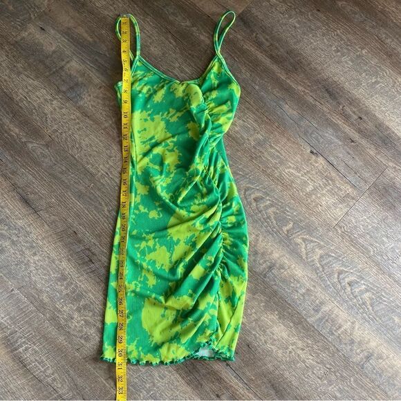 PrettyLittleThing Bodycon Dress Green Tie Dye NEW US 2 Club - Picture 8 of 12